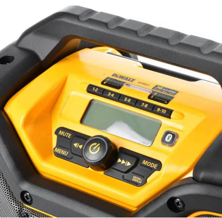 Зарядний пристрій-радіоприймач DeWALT DCR027 з доставкою