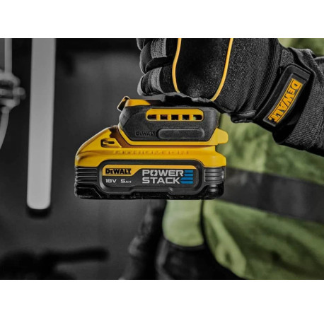 Аккумуляторная батарея PowerStack XR Li-Ion 18В 5Ач DeWALT DCBP518 с доставкой