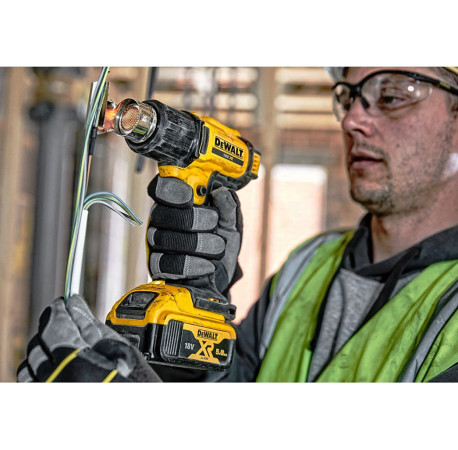 Пістолет гарячого повітря фен акумуляторний DeWALT DCE530N вартість