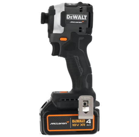 Набір з двох акумуляторних інструментів McLaren F1 TEAM LIMITED EDITION XR Li-lon 18В 4Аг DeWALT DCK200MM2T ціна