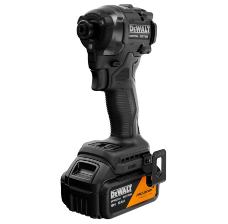 Шурупокрут акумуляторний ударний McLaren F1 Team Special Edition XR Li-lon 18В 5Аг 206Нм DeWALT DCF86MP2T