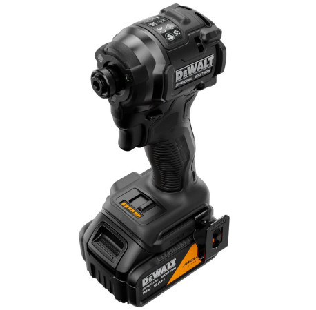 Шурупокрут акумуляторний ударний McLaren F1 Team Special Edition XR Li-lon 18В 5Аг 206Нм DeWALT DCF86MP2T ціна