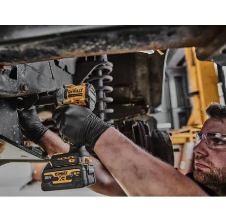Гайковерт аккумуляторный ударный DeWALT DCF922P2T в Тулс ДеВолт