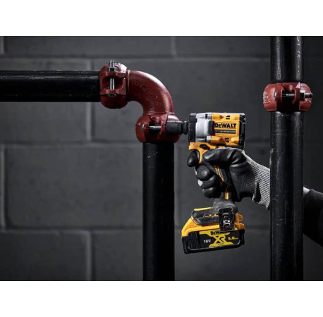 Гайковерт аккумуляторный ударный DeWALT DCF922P2T в магазине Tools DeWalt