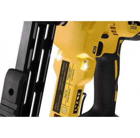 Степлер скобозабивной аккумуляторный DeWALT DCFS950N с доставкой