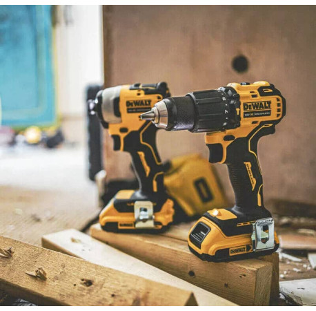 Набор из двух аккумуляторных инструментов бесщеточных DeWALT DCK2062D2T в магазине Tools DeWalt