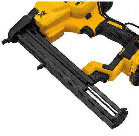 Степлер скобозабивний акумуляторний DeWALT DCN681D2 ціна