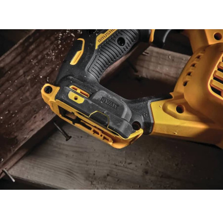 Пила шабельна акумуляторна DeWALT DCS386NT каталог