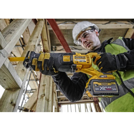 Пила шабельна акумуляторна DeWALT DCS389NT в магазині Tools DeWalt