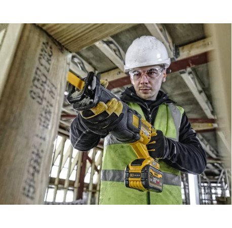 Пила шабельна акумуляторна DeWALT DCS389NT з доставкою