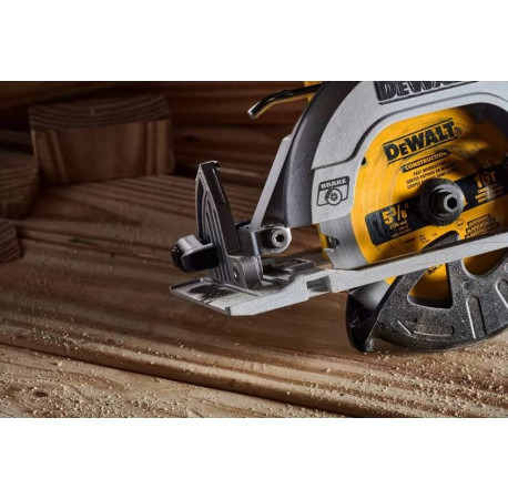 Пила дискова акумуляторна DeWALT DCS512NT з іншого ракурсу