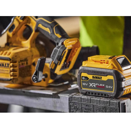 Пила дискова акумуляторна DeWALT DCS573T1 вартість
