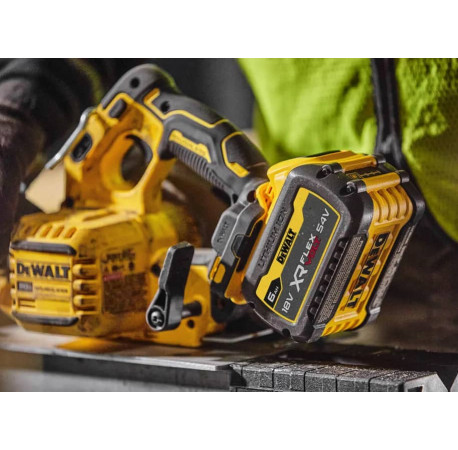 Пила дискова акумуляторна DeWALT DCS573T1 каталог
