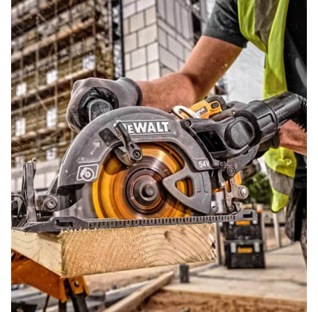 Пила дискова акумуляторна DeWALT DCS577N с доставкой