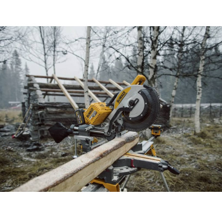 Пила торцювальна акумуляторна DeWALT DHS780N з доставкою