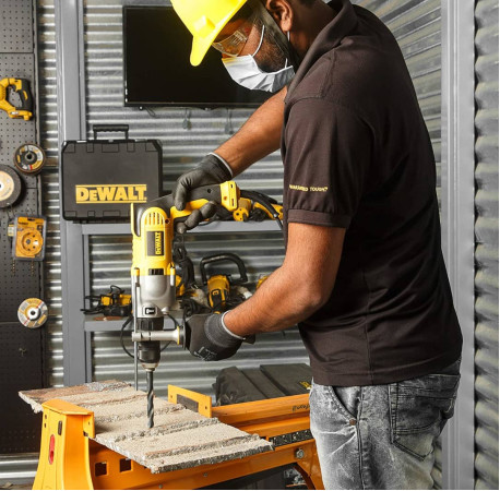 Дрель ударная сетевая DeWALT DWD524KS стоимость
