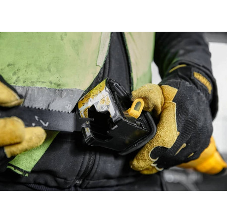 Пила шабельна мережева DeWALT DWE305PK фото