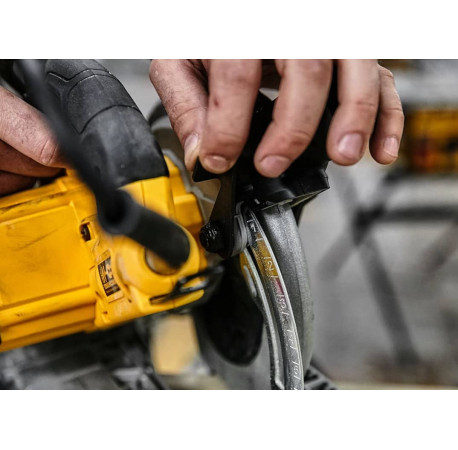 Пила дисковая сетевая DeWALT DWE576K цена