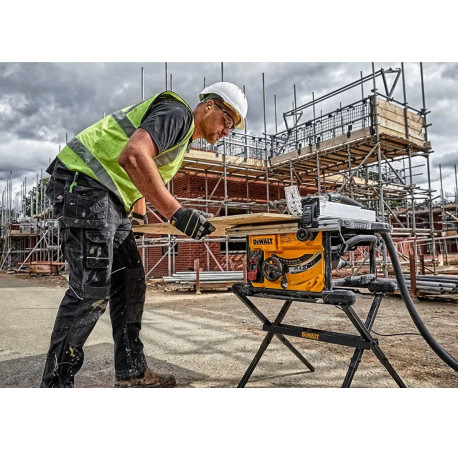 Пила настольная-циркулярная сетевая DeWALT DWE7485 в Тулс ДеВолт