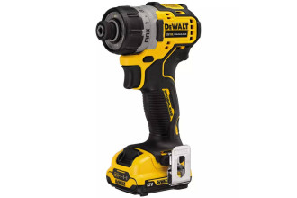 Шуруповерт аккумуляторный DeWALT DCF601D2
