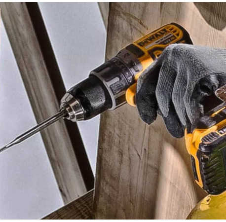 Дрель-шуруповерт аккумуляторный DeWALT DCD791P2 цена
