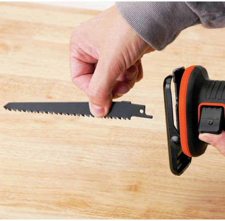 Пила сабельная аккумуляторная Li-lon 18В 2.5Ач 3000ход Black+Decker BDCR18E1 цена