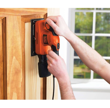 Шліфмашина вібраційна мережева 240Вт Black+Decker KA320EKA з доставкою