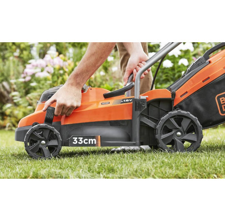 Газонокосарка акумуляторна 32см Li-lon 18В 2.5Аг Black+Decker BCMW3318L2 в магазині Tools DeWalt
