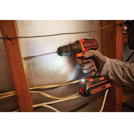 Дрель-шуруповерт аккумуляторный Li-lon 18В 1.5Ач 40Нм Black+Decker BDCDD186KB цена