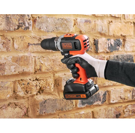 Дриль-шуруповерт ударний акумуляторний Li-lon 18В 1.5Аг 45Нм Black+Decker BCD003C1 