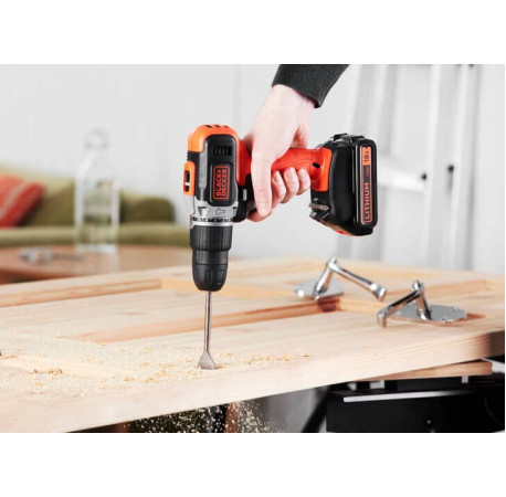 Дриль-шуруповерт ударний акумуляторний Li-lon 18В 1.5Аг 45Нм Black+Decker BCD003C1 