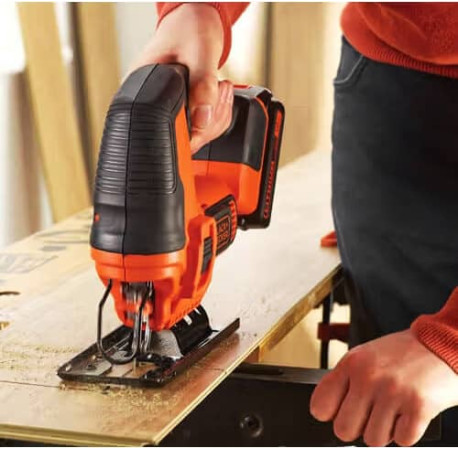 Пила лобзикова акумуляторна Li-lon 18В 1.5Аг 230Вт Black+Decker BDCJS18 ціна