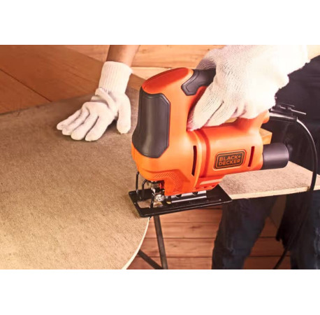 Пила лобзиковая сетевая 400Вт Black+Decker BES603 в Киеве