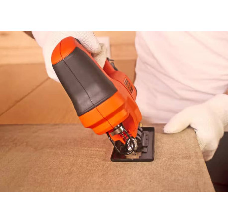Пила лобзиковая сетевая 400Вт Black+Decker BES603 