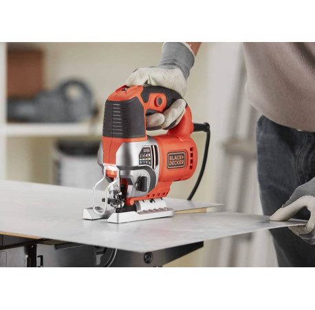 Пила лобзиковая сетевая 650Вт Black+Decker BES610 с другого ракурса