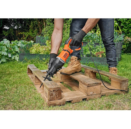 Пила сабельная сетевая 750Вт Black+Decker BES301 фото