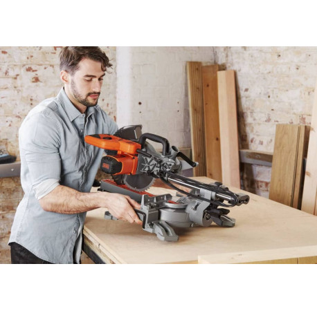 Пила торцювальна мережева 216мм 1600Вт Black+Decker BES700 вартість