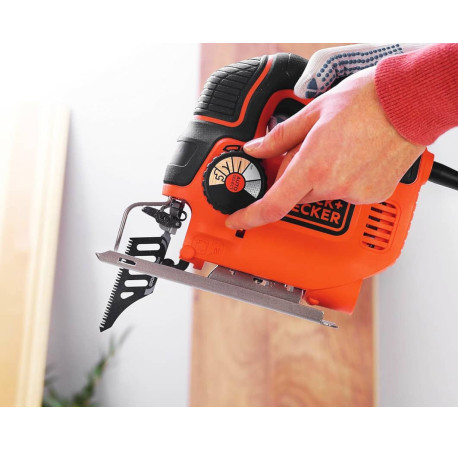 Пила лобзиковая сетевая 550Вт Black+Decker KS801SEK с другого ракурса