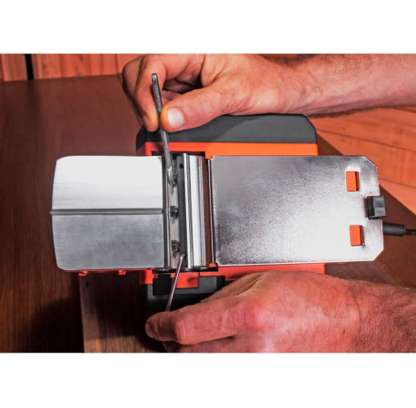 Рубанок сетевой 710Вт Black+Decker BEW712 с другого ракурса
