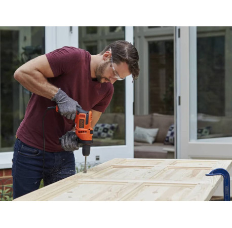 Дриль ударний мережевий Black+Decker BEH200 В Тулс ДеВолт