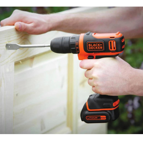 Дрель-шуруповерт аккумуляторный Black+Decker BDCDD12B в Тулс ДеВолт