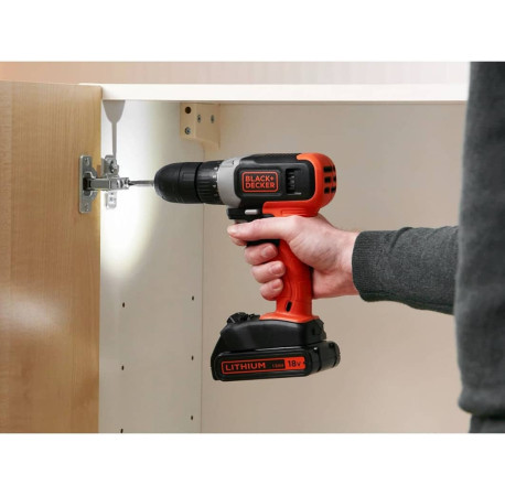 Дриль-шуруповерт акумуляторний Li-lon 18В 1.5Аг 37Нм Black+Decker BCD001C1 фото