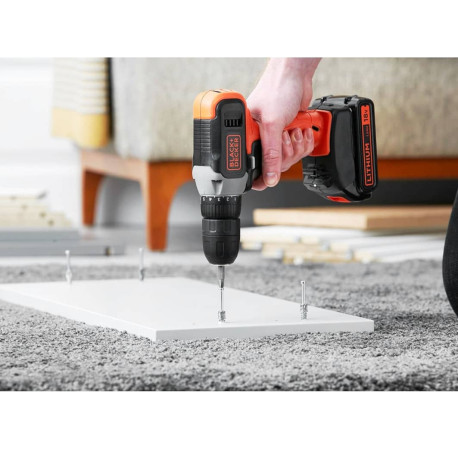 Дриль-шуруповерт акумуляторний Li-lon 18В 1.5Аг 37Нм Black+Decker BCD001C1 