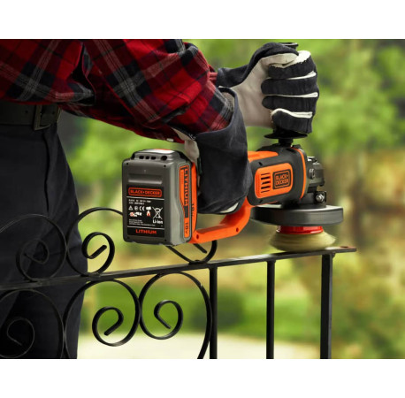 Кутова шліфмашина Болгарка акумуляторна Li-lon 18B 125мм 8600об Black+Decker BCG720N з іншого ракурсу