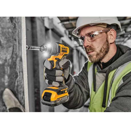 Шурупокрут акумуляторний ударний DeWALT DCF840NT в магазині Tools DeWalt