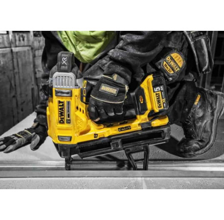 Цвяхи по м’якому бетону 45x2.6 мм уп 510 шт DeWALT DCN8901045 ціна