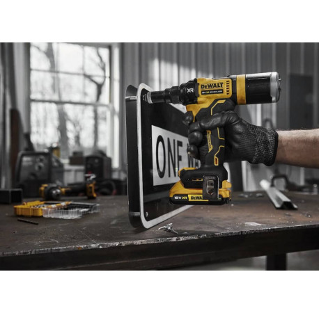 Пістолет заклепувальний акумуляторний 18В DeWALT DCF403E1GT вартість