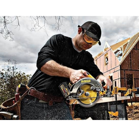 Очки защитные Concealer закрытые прозрачные AS-AF DeWALT DPG82-11D с доставкой