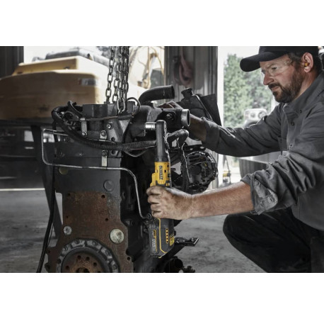 Гайковерт кутовий ключ-храповик акумуляторний XR Li-lon 18В 1.7Аг 102Нм DeWALT DCF510E2G з доставкою