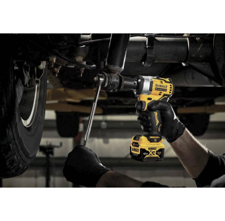 Гайковерт аккумуляторный ударный XR Li-lon 12В 5Ач 338Нм DeWALT DCF901P2 в Тулс ДеВолт